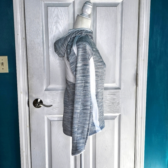 Athleta Gray and White Zip Up Hoodie Jacket Small EUC - Picture 3 of 15